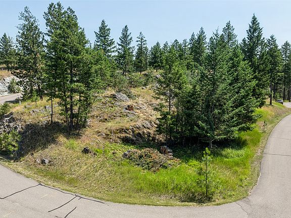 2nd image of 44 Rock Ridge Way
