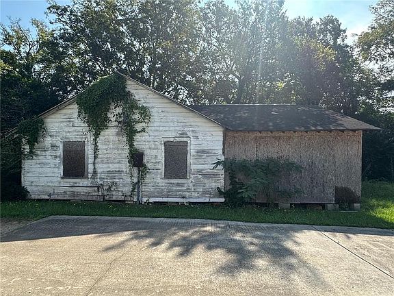 4th image of 4360 Mumford Rd