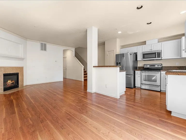16056 NW Centine Ln — Photo 5