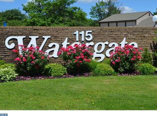 115 E Kings Hwy UNIT 418-U418, Maple Shade, NJ 08052