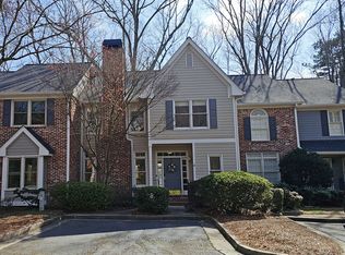 128 River Ridge Ln, Roswell, GA 30075