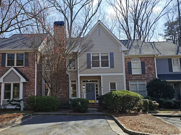 128 River Ridge Ln, Roswell, GA 30075