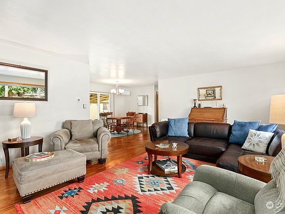 5th image of 417 E Crass Court