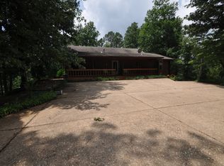 544 Pine Hill Rd, Pineville, MO 64856