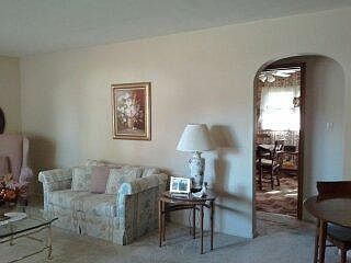 3rd image of 3028 Franklin Ave