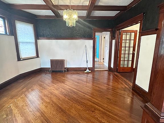 3rd image of 172 Hope Ave #1F