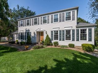 9 Elm Ct, Long Valley, NJ 07853