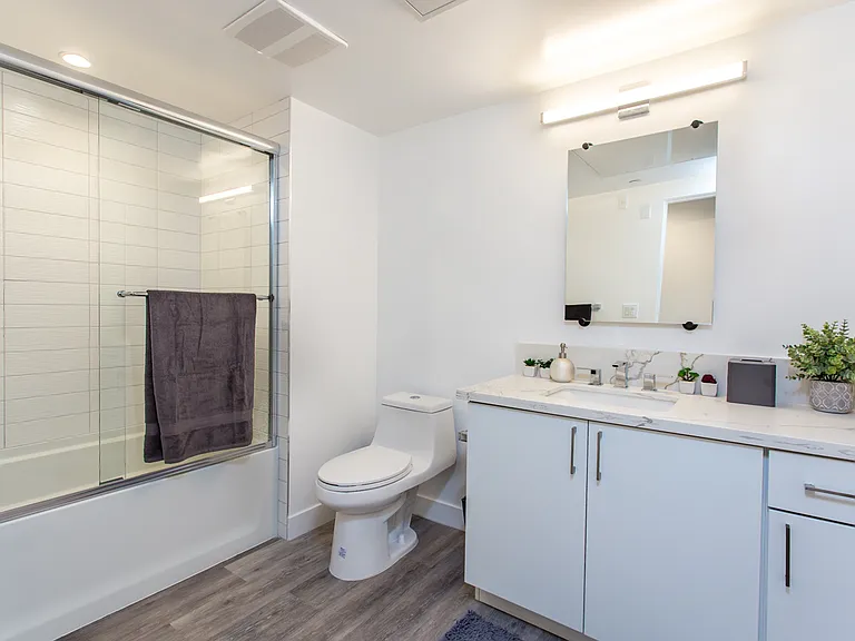 5012 Slauson — Photo 21