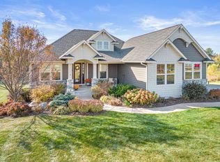 374 Meadow Valley Trl, Hudson, WI 54016