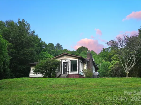 825 Pole Miller Ext, Brevard, NC 28712