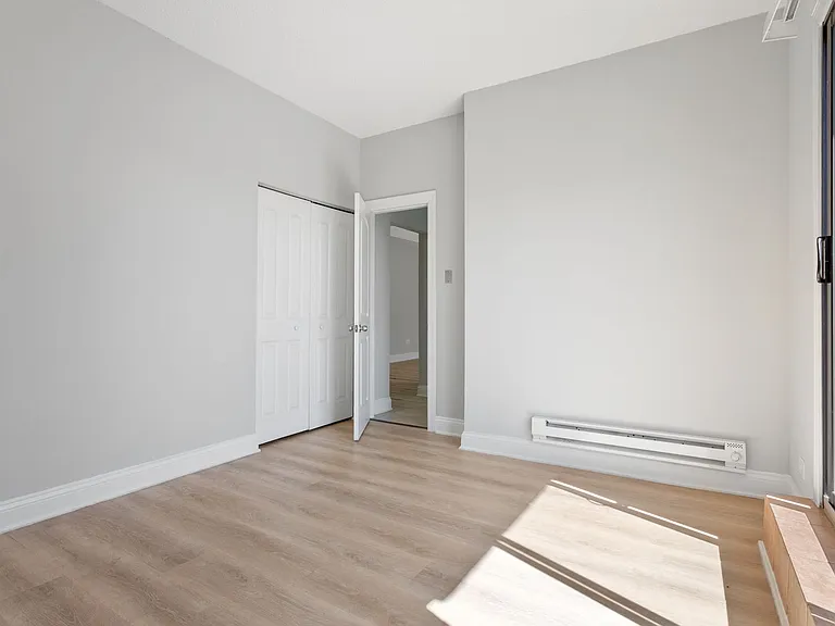 The Legacy HB at Clarendon Park — Photo 34