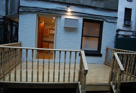 4th image of 323 W 30th St #A5