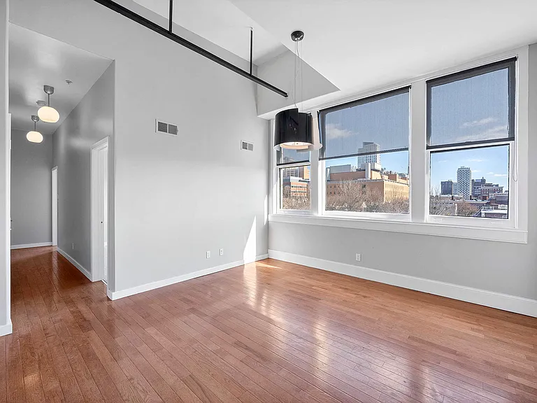 1201 Spruce Street — Photo 6