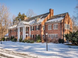 60 Sunset Farm Rd, West Hartford, CT 06107