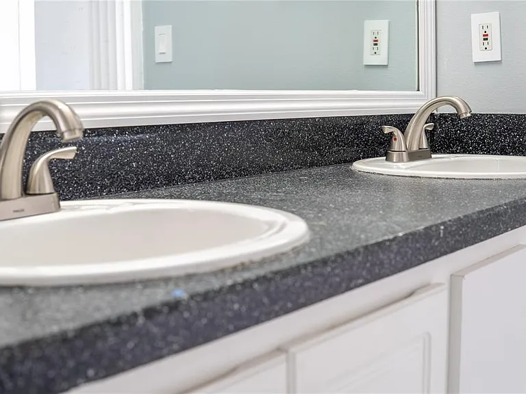 136 Seneca Point Trl — Photo 11