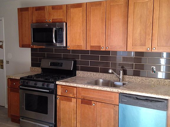 3rd image of 59-61 Brighton Ave #13
