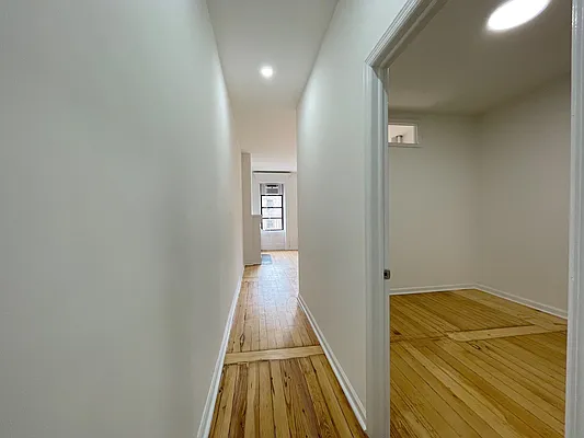 Rented by Compass | media 9