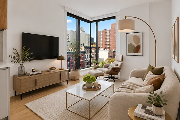 Living room, photo 2