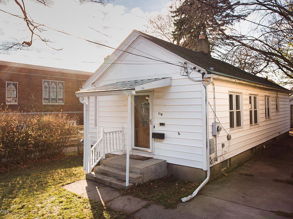 1st image of 119 N Magnolia Ave