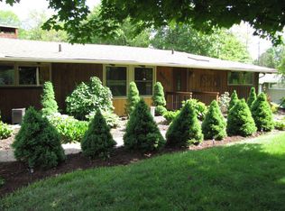 35620 Solon Rd, Solon, OH 44139