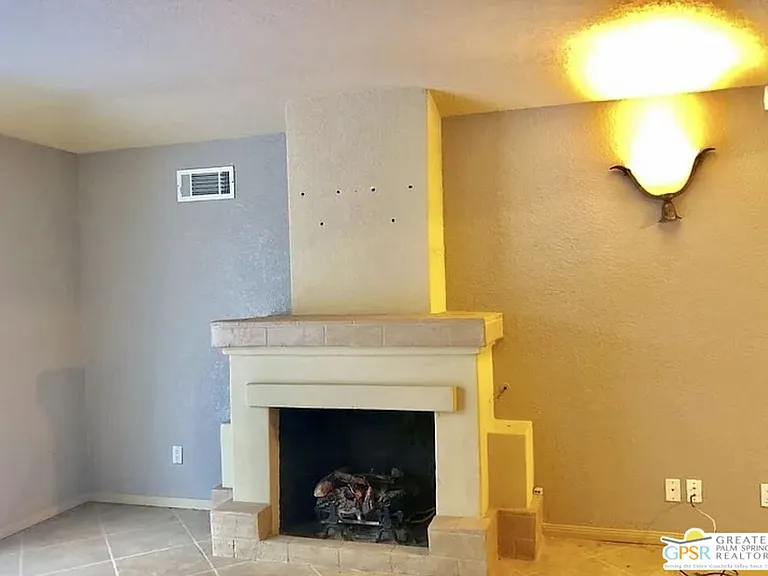 123 W San Carlos Rd — Photo 26