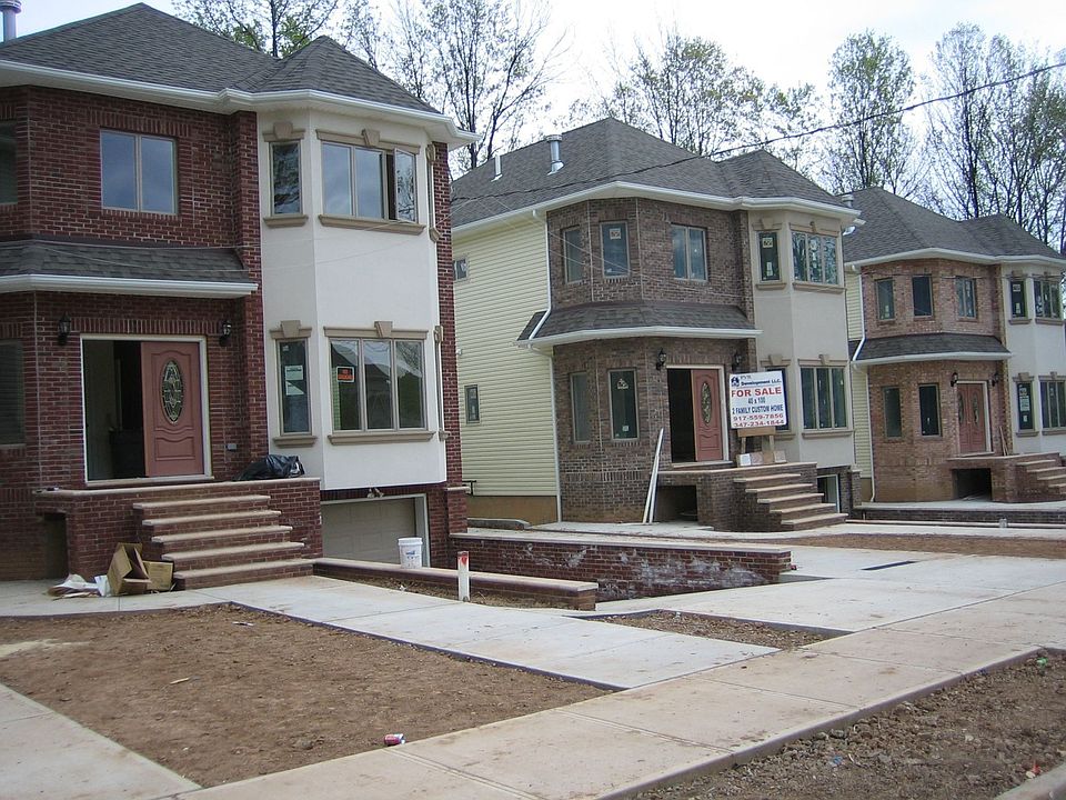 1st image of 219 Carteret St