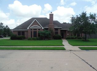 114 Indian Paintbrush, Lake Jackson, TX 77566