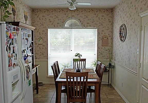 4th image of 4109 Autumnwood Dr