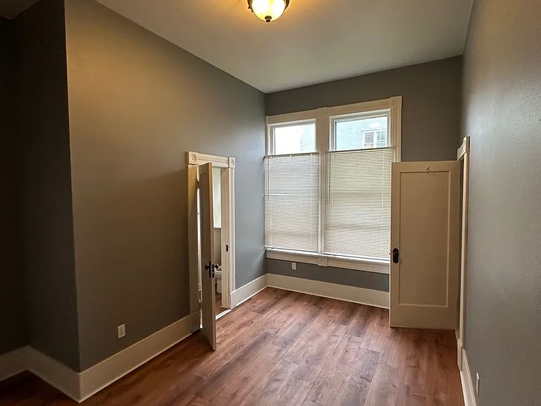 591 Commercial St — Photo 4