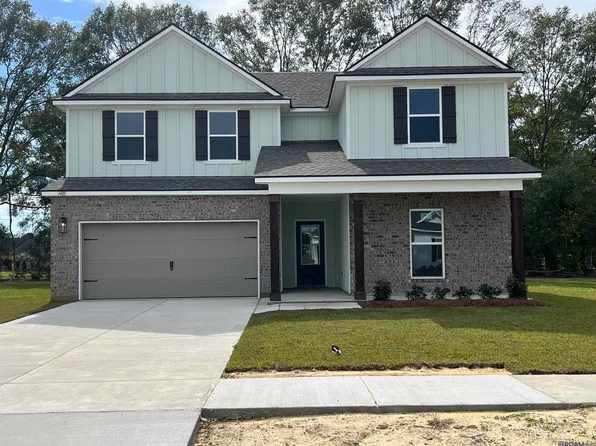 3410 Chien St, Zachary, LA 70791
