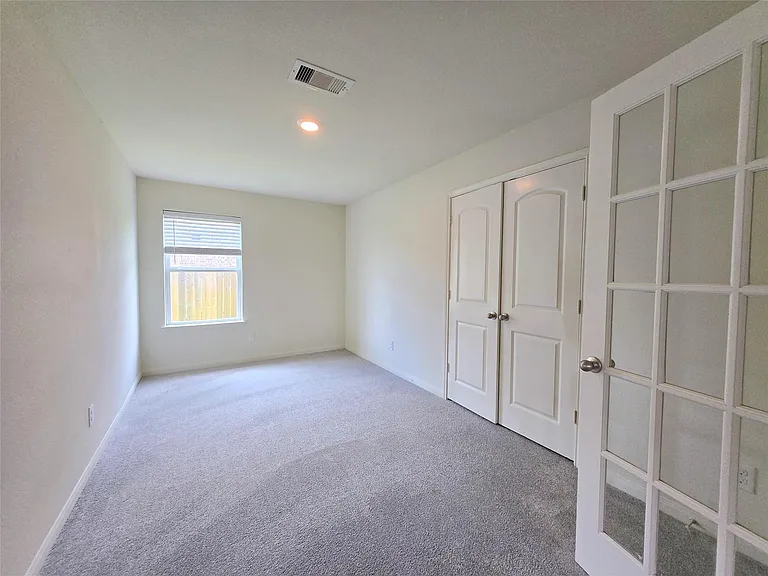 380 Stone Gage Dr — Photo 13