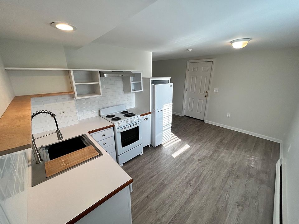 252 Spring St 2, Hope Valley, RI 02832 Zillow