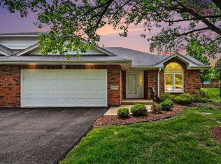 27114 S Quiet Oak Ln, Crete, IL 60417