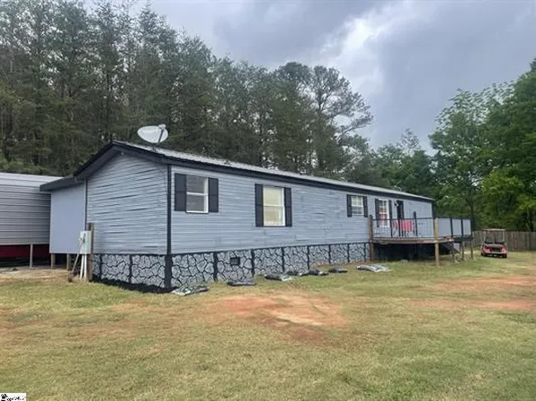 3825 Skippers Lodge Rd, Cross Hill, SC 29332