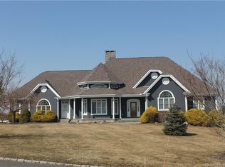 68 Mount Pleasant Rd, Newtown, CT 06470