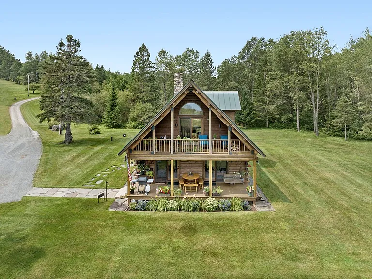77 Flagg Pond Rd — Photo 2