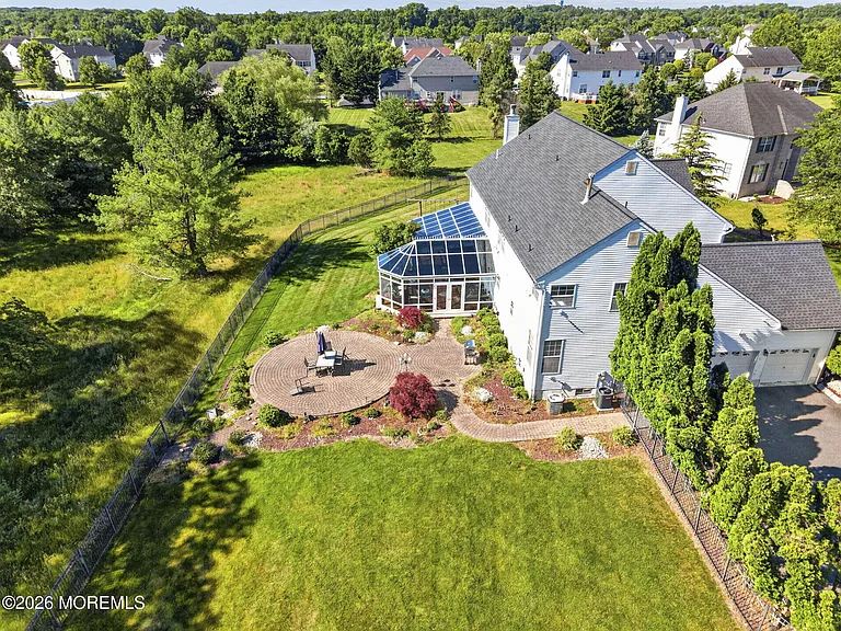 14 Heathrow Ct — Photo 58