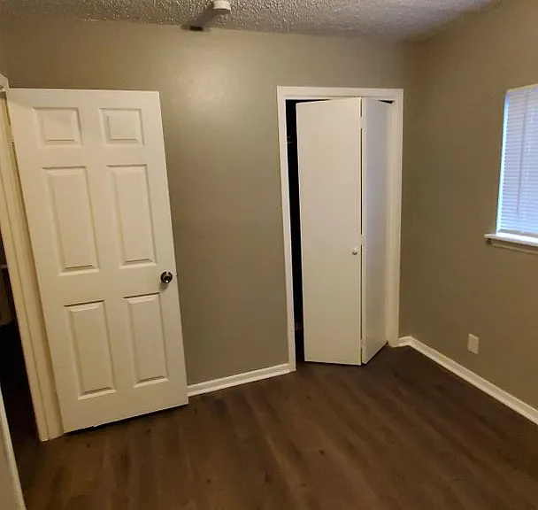 4704 Oakfield Way — Photo 16