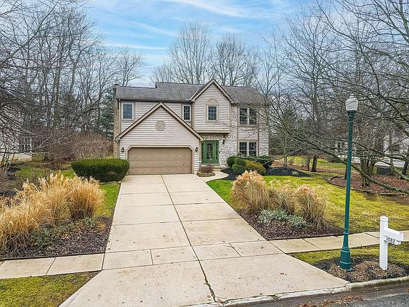 2nd image of 1082 Creswell Cir