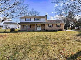 2990 Admire Rd, Dover, PA 17315