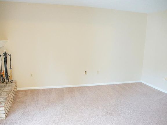 2nd image of 984 Patriot Square Dr