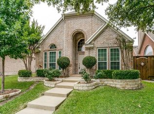 8421 Gateway Dr, Plano, TX 75025