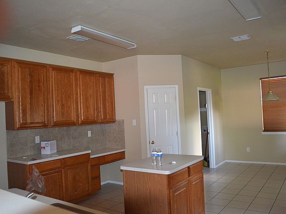 3rd image of 5320 Comanche Wells Dr #House