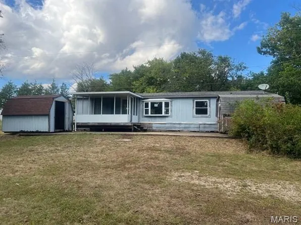 11249 Castle Ranch Rd, De Soto, MO 63020