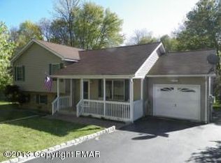 319 Edgemont Rd, Stroudsburg, PA 18360