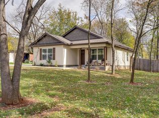 408 Lawrence Ave, Chapel Hill, TN 37034