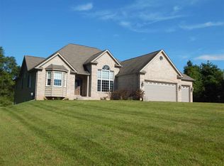 907 N Green Acres St, Jackson, MI 49201