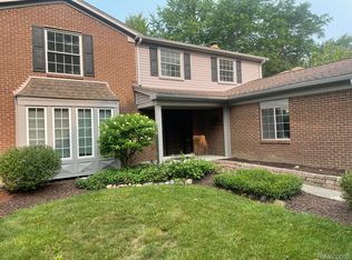 46028 Bartlett Dr, Canton, MI 48187