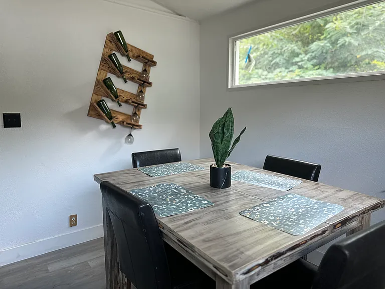 458 S Jackson St — Photo 11