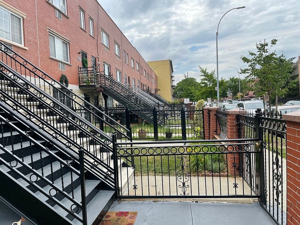 1st image of 1714 Park Pl